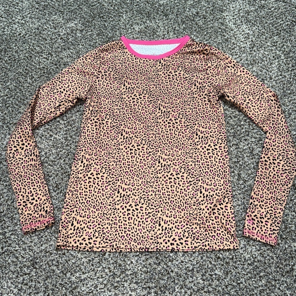 Cuddl duds pink leopard long sleeve night shirt with thumbs holes